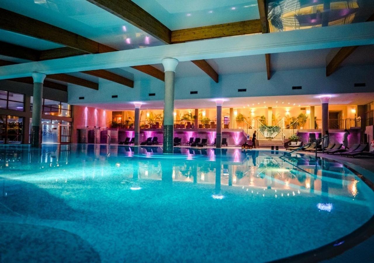 Wellness & Spa Hotel Kaskady Sliac Exterior photo