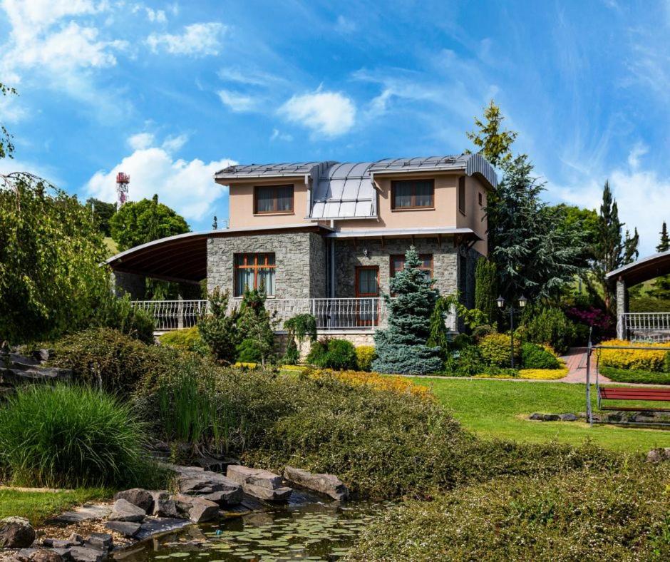 Wellness & Spa Hotel Kaskady Sliac Exterior photo
